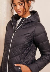 Friends Like These MID QUILTED - REGULAR FIT - Ziemas mētelis - black