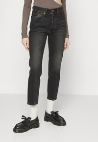 Levi's® CROP - Calças de ganga de perna direita - draw the line