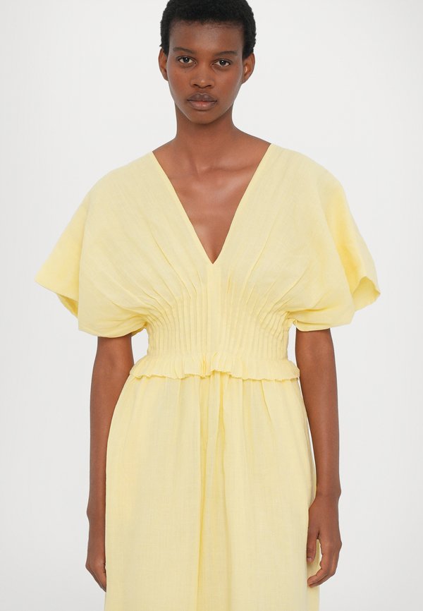 ZORA SOLID PLEATED DRESS  - Day dress - butter2