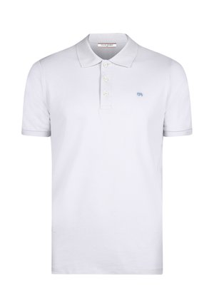 Hvid kortærmet poloshirt med tre knapper og en lille lyseblå elefant-logo på venstre bryst.