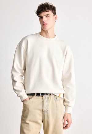 BOSS x STEIFF SOLERI  - Collegepaita - open white