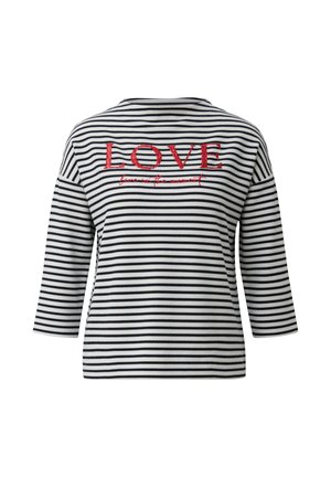 Zwart-wit gestreept shirt met lange mouwen en rode geborduurde tekst "LOVE" over de bovenrug.