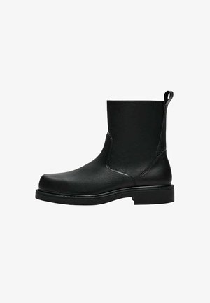 Bershka, CASUAL BIKER - ANKLE BOOTS - Bottines - black
