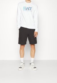 EA7 Emporio Armani Mikina - white