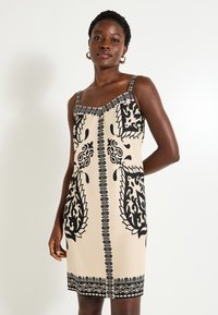 Grain de Malice Vestido informal - ecru