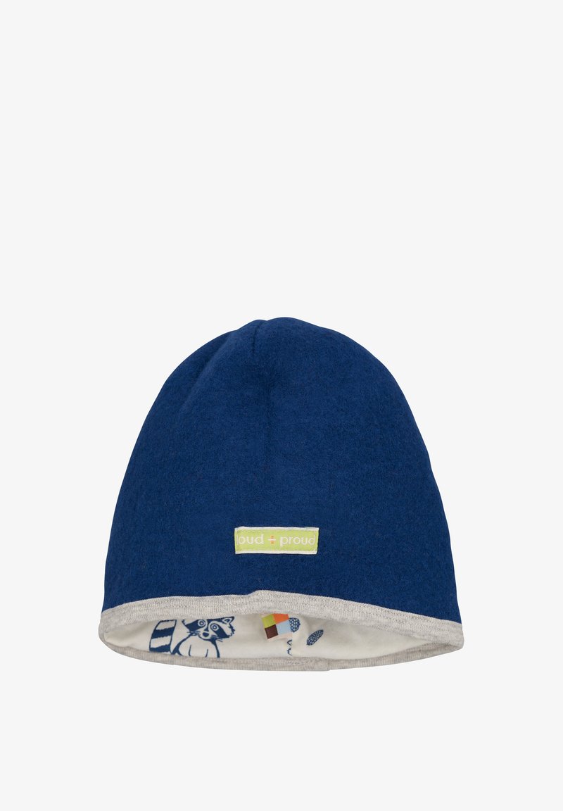 Beanie blu navy realizzato in morbido tessuto con risvolto grigio, caratterizzato da una stampa di procione giocosa all'interno e una piccola etichetta logo verde.