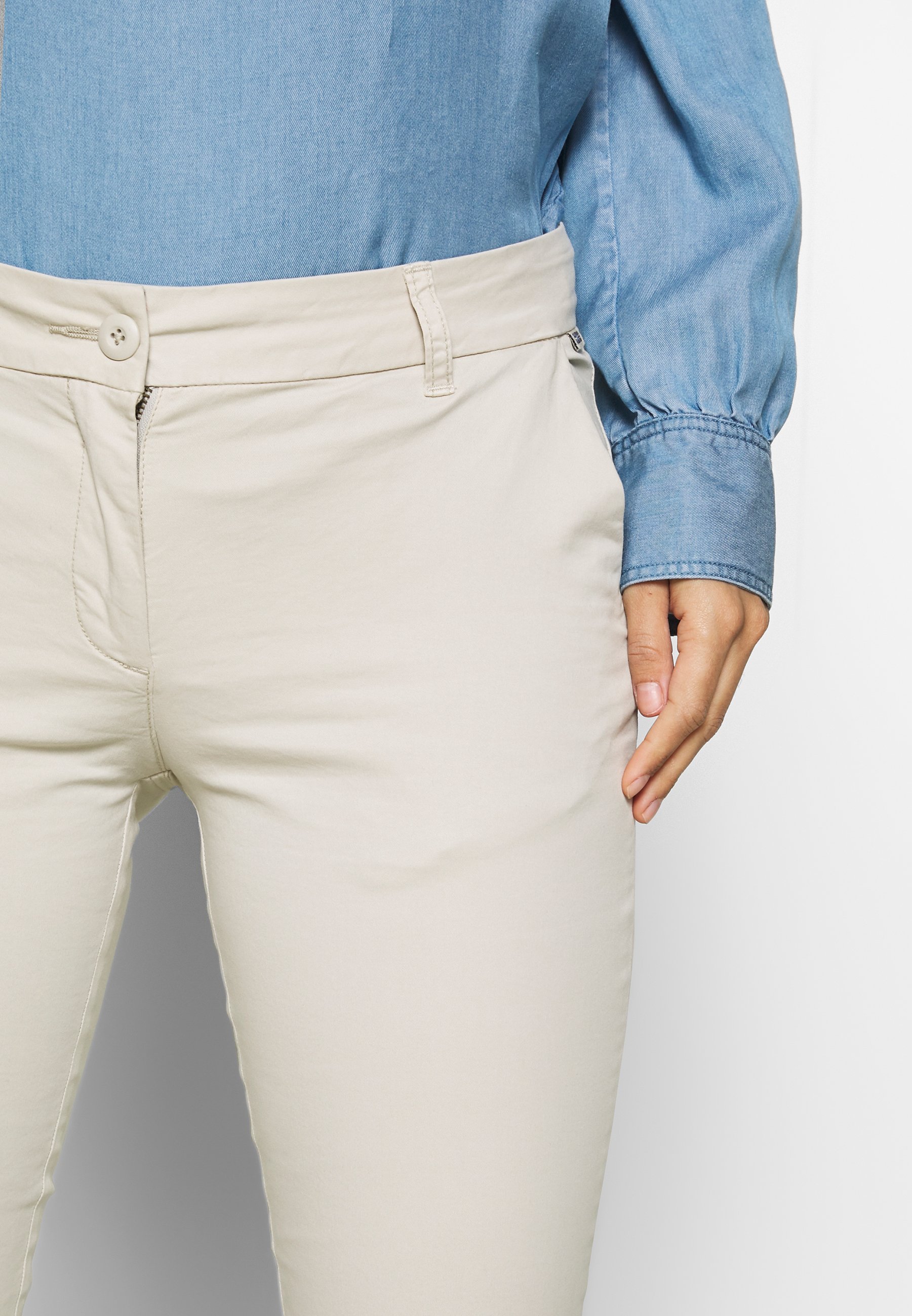 Napapijri MERIDIAN Chinos dove grey Zalando.no Napapijri MERIDIAN - Chinos - blu marine