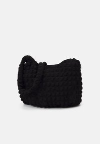 Seleccionado, black