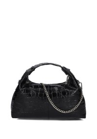 Schwarze Handtasche mit Krokodilstruktur, mit einer strukturierten Form, einem gepolsterten Tragegriff und einem silbernen Kettenakzent. Glatte Oberfläche.