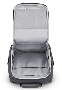 Borsa da viaggio nera con interno grigio, dotata di una tasca in rete con zip e due compartimenti per l'organizzazione. Chiusura a zip e manico robusto.