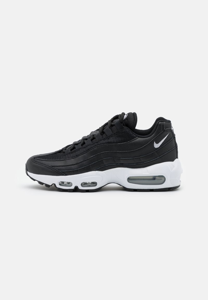 nike black and white 95s
