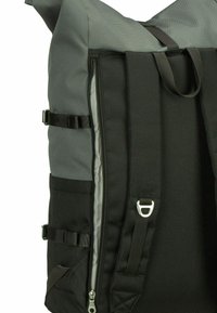 Sandqvist Rucksack - multi dark
