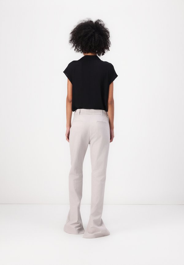 PANTALONE CON SPACCO - Trousers3