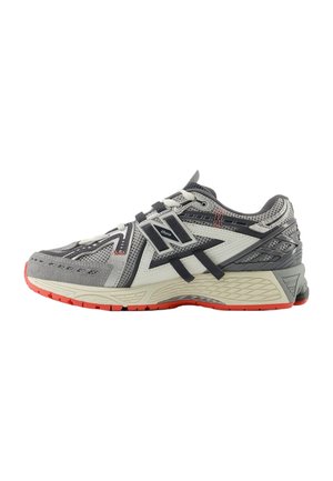 New Balance, NEW BALANCE SNEAKERS UOMO U1906AC GRIGIO - Sneakers basse - grey