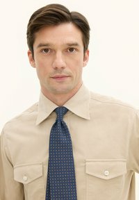 Oscar Jacobson Camicia - almond beige