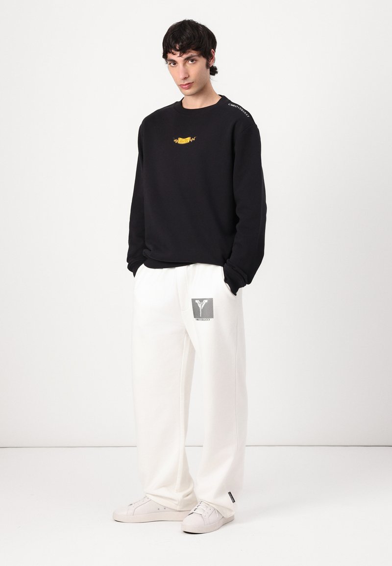 carlo colucci Sweater zwart