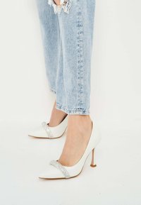 Cesare Gaspari CLASSIC - Zapatos altos - white