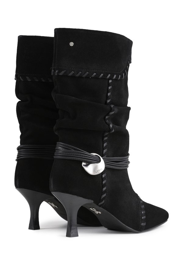 SINGLE LARA - Boots2