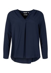 Blusa de manga larga de color azul marino con cuello en V y detalles de plisado. Textura suave, dobladillo ligeramente curvado y acentos de botones en las mangas.