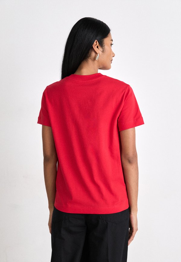 INSTITUTIONAL REGULAR TEE - Print T-shirt - candy apple3
