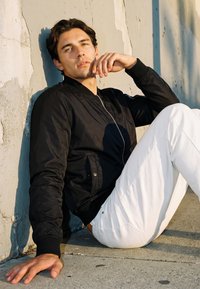 Urban Classics BASIC - Giubbotto Bomber - black