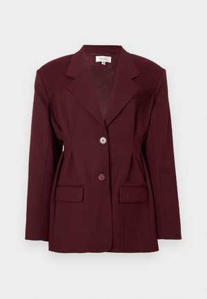 Burgunderfarget blazer med noterte slag, to knapper og to frontlommer. Glatt stoff med strukturert passform og minimal detaljering.