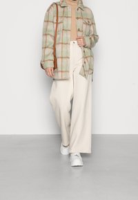 ONLY Tunn jacka - beige