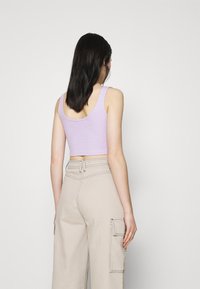 Weekday Linne - lilac