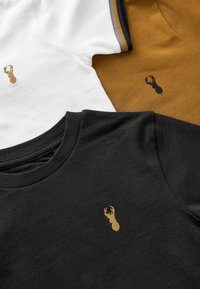 Next TIPPED SHORT SLEEVE 3 PACK STANDARD - T-shirt basic - tan brown black