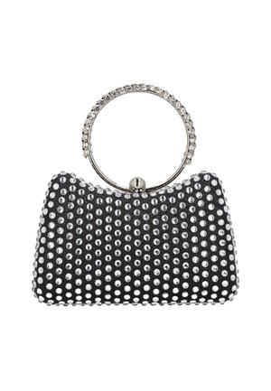 Fekete esti kézitáska egyenletesen elhelyezett ezüst szegecsekkel borítva, kör alakú fogantyúval, amelyet áttetsző strasszkövek díszítenek.