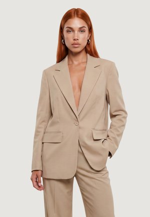 I AM, Korte frakker - beige