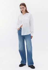 OXXO WITH POCKET - Blusa - white