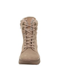 Botas de tobillo de ante beige con un cuello de peluche sintético, cordones en la parte frontal y cremallera lateral, con suelas de goma y ojales de metal para los cordones.
