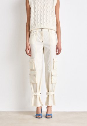 PANTS - Cargo trousers - milk