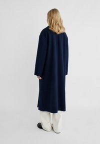 Stradivarius SOFT-TOUCH - Klassischer Mantel - dark blue