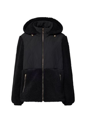 Zwarte capuchonjack met een gequilt bovenstuk en nepbonten mouwen en onderste gedeelte, voorzien van twee ritssluiting voorkezen en gouden accenten.