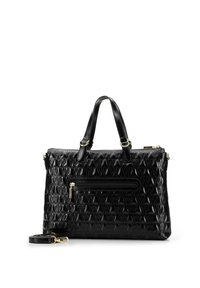 Czarna nylonowa torebka z wytłoczonym trójkątnym wzorem, złotymi akcesoriami, podwójnymi uchwytami u góry oraz odpinanym paskiem na ramię. Z przodu znajduje się kieszeń na zamek.