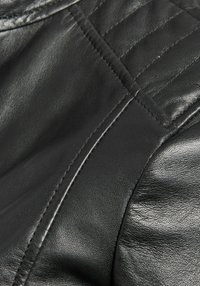 Thumbnail Image 6