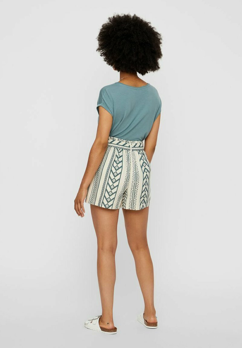 Damen Kleider | Vero Moda GEBUNDENE Shorts birch/dunkelgelb-meliert - WV79311 Damen Kleider | Vero Moda GEBUNDENE Shorts birch/dunkelgelb-meliert - WV79311