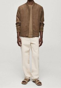 Mango Giacca in similpelle - beige