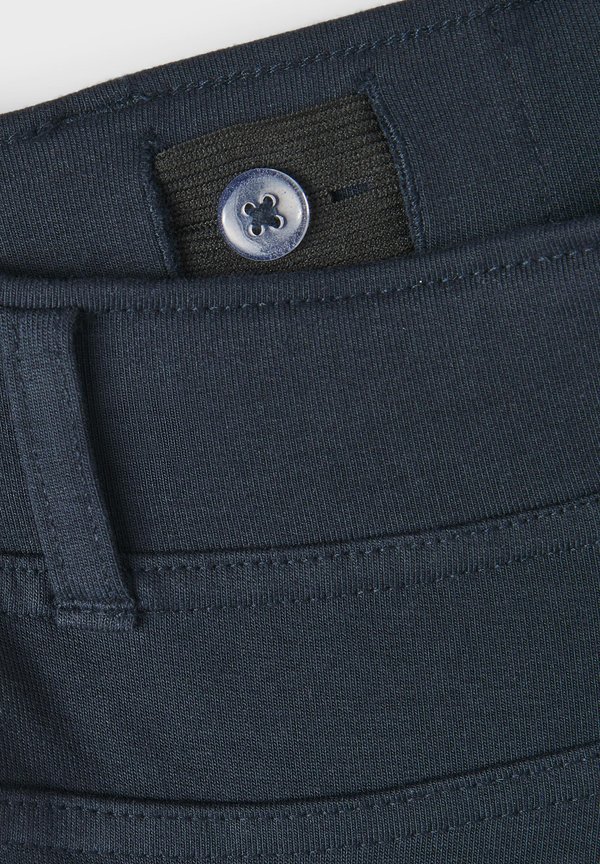 NKFJAVI SOLID - Trousers - dark sapphire2