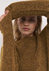 My Essential Wardrobe Strickpullover - toffee melange