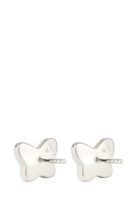 Örhängen i sterling silver med fjärilsform, glänsande yta och en enkel, symmetrisk design med bakdel för infästning.