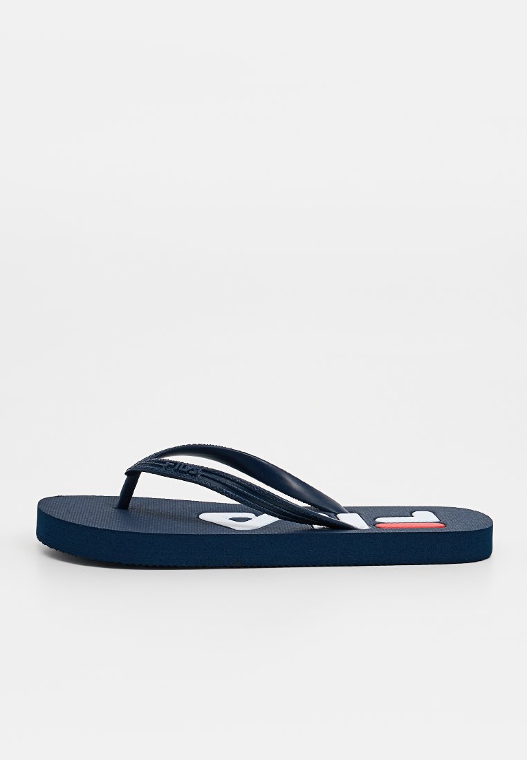 Tongs navy avec une semelle en caoutchouc texturé, des sangles fines et un accent logo blanc. Design classique adapté à une tenue décontractée.