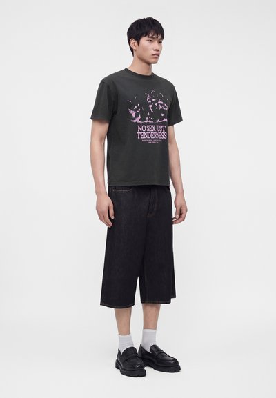 Carne Bollente TENDER TOUCHES UNISEX - Μπλουζάκι με στάμπα - off-black