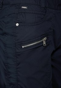 Street One BERMUDA granatowy