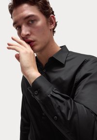 Marks & Spencer REGULAR FIT EASY IRON PURE - Overhemd - black