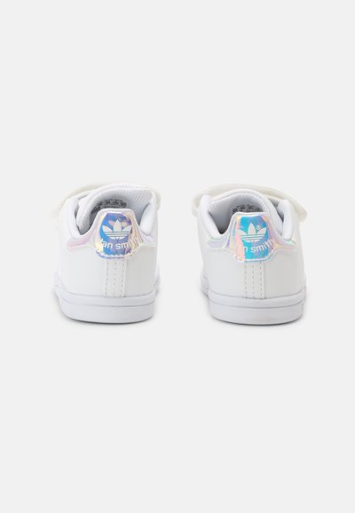 Basket Stan Smith Adidas Personnalisée Marie - Taille 22 Fille - Rose Avec Chat - Occasion
