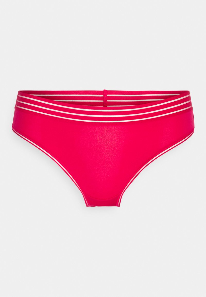 Stringati rosa caratterizzati da una texture liscia, un design a vita bassa e strisce orizzontali bianche a contrasto lungo l'elastico in vita.