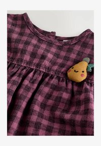 Non selezionato, purple check character